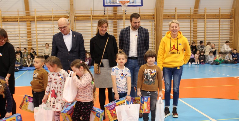 Spotkanie świąteczno-noworoczne z dziećmi z Ukrainy
