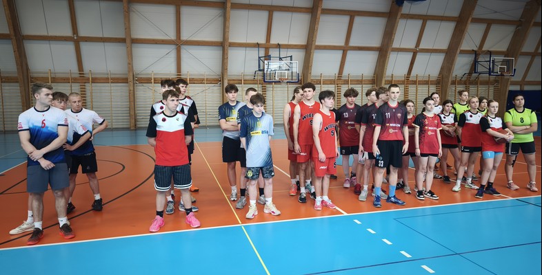 MISTRZOSTWA POWIATU WIELUŃSKIEGO W KOSZYKÓWCE 3X3 DZIEWCZĄT I CHŁOPCÓW LICEALIADA 2025/26