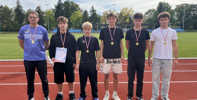 MISTRZOSTWA POWIATU WIELUŃSKIEGO W DRUŻYNOWEJ LIDZE LEKKOATLETYCZNEJ