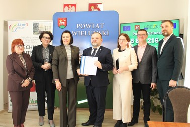 Podpisanie umów na realizację projektów dofinansowanych z Funduszy Europejskich