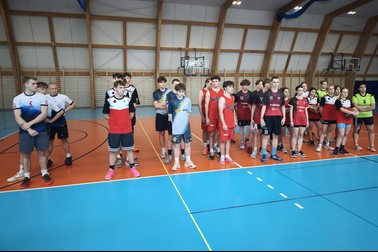 MISTRZOSTWA POWIATU WIELUŃSKIEGO W KOSZYKÓWCE 3X3 DZIEWCZĄT I CHŁOPCÓW LICEALIADA 2025/26